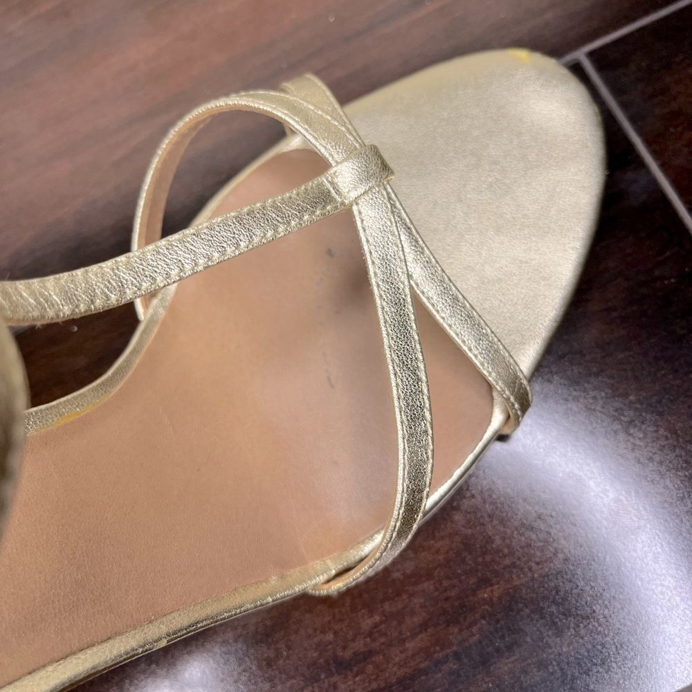 Ann Taylor Gold Metallic Heels​​​ - Picture 7 of 9
